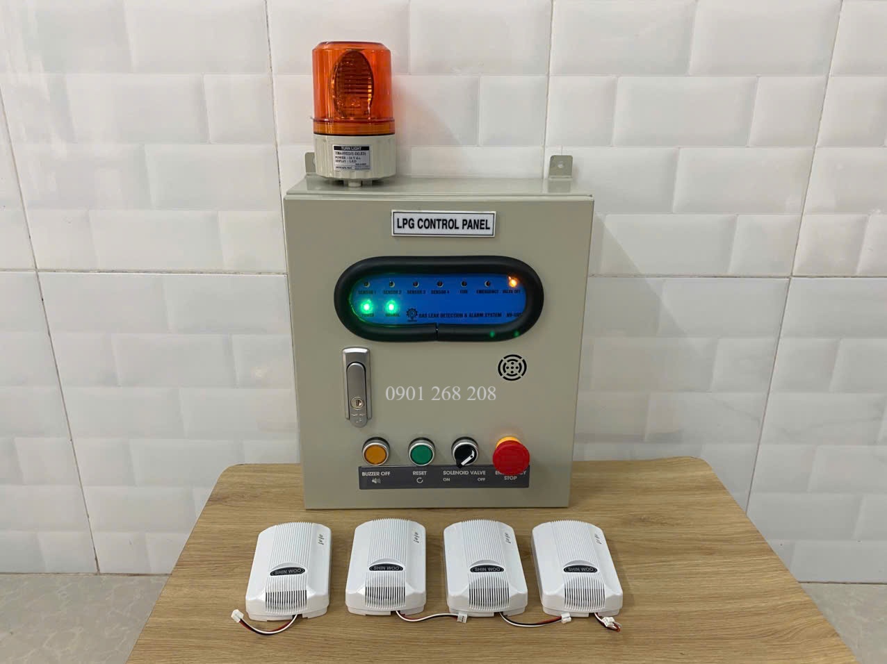 tu canh bao ro gas ket noi dau do 12V co ket noi pccc